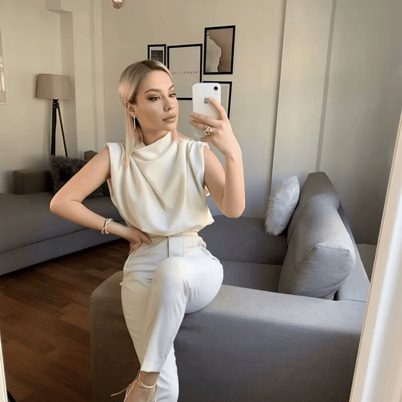 MAËLIS – Draped Elegance Sleeveless Top