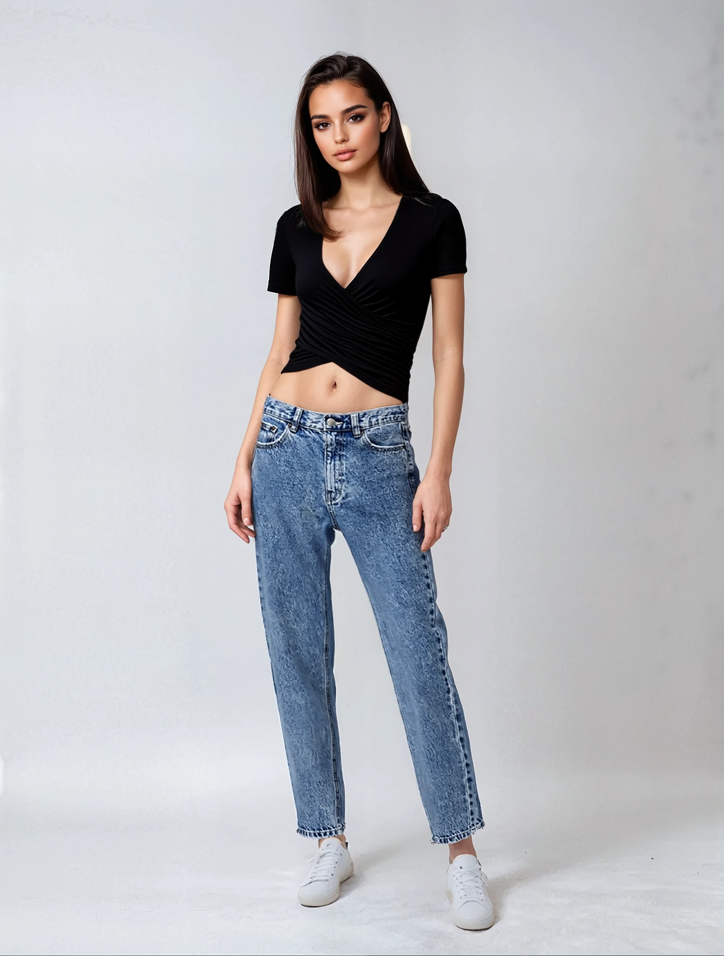 Véra - Slim V-Neck Crop Top