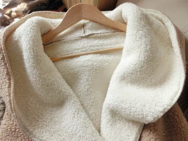 ÉLARA – Wool-Stitched Hooded Cashmere Coat