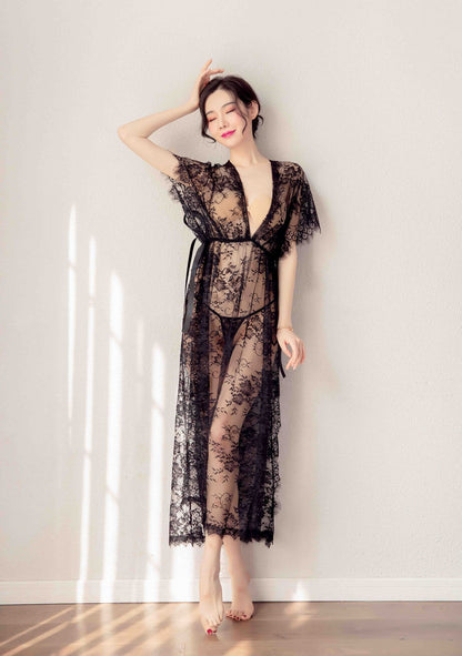 Léa – Midnight Lace Lingerie Robe